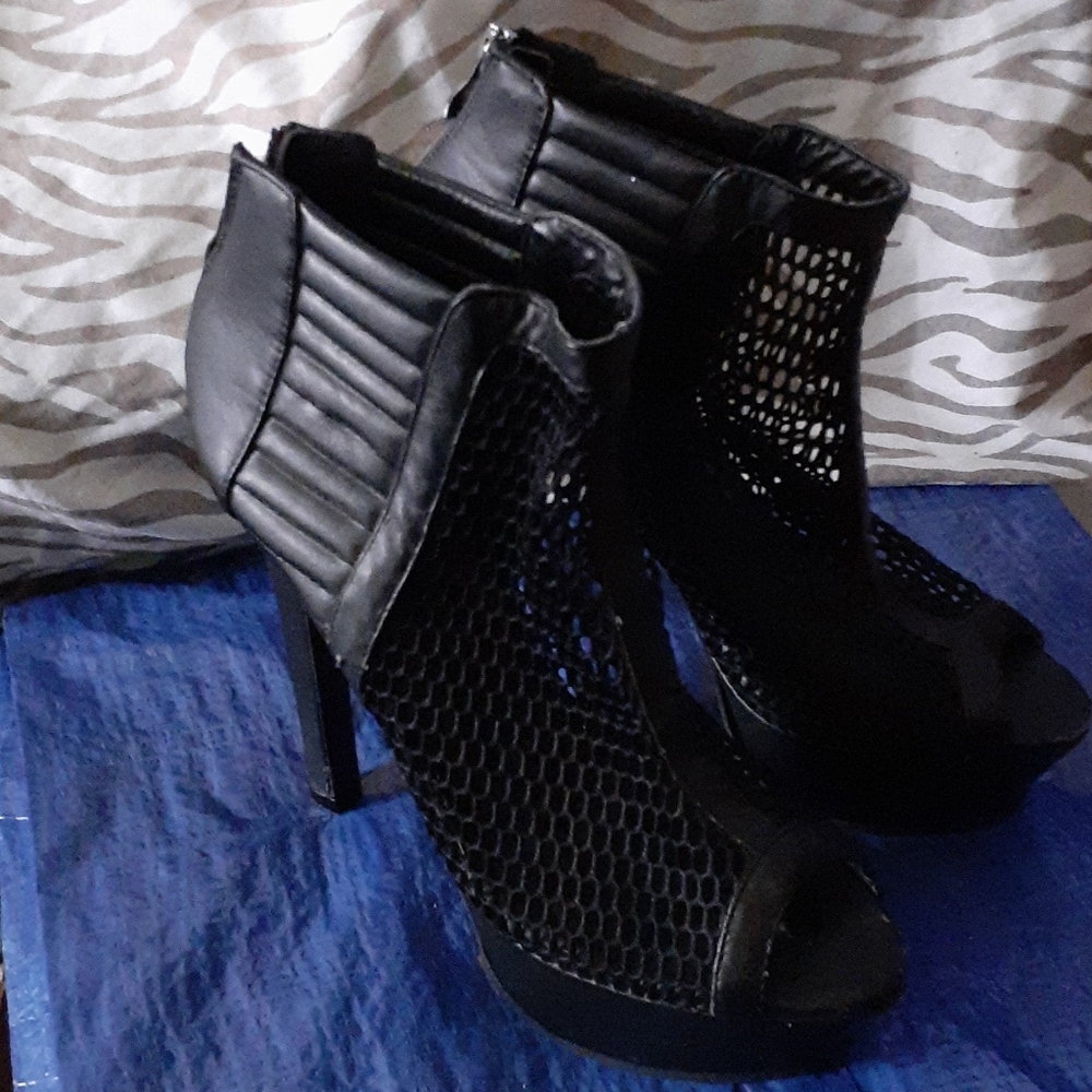 Black women shoes